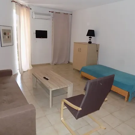 Arethousa Lejlighedshotel